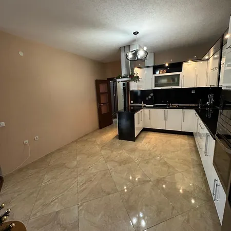 Apartmán луксозен в сърцето на *